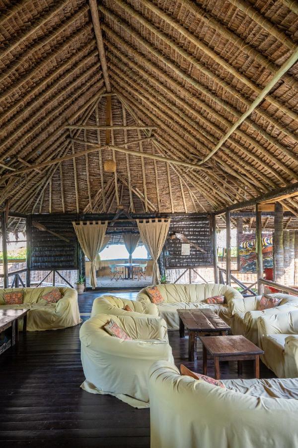 Simply Saadani Camp, A Tent With A View Safaris Mkwaja Экстерьер фото