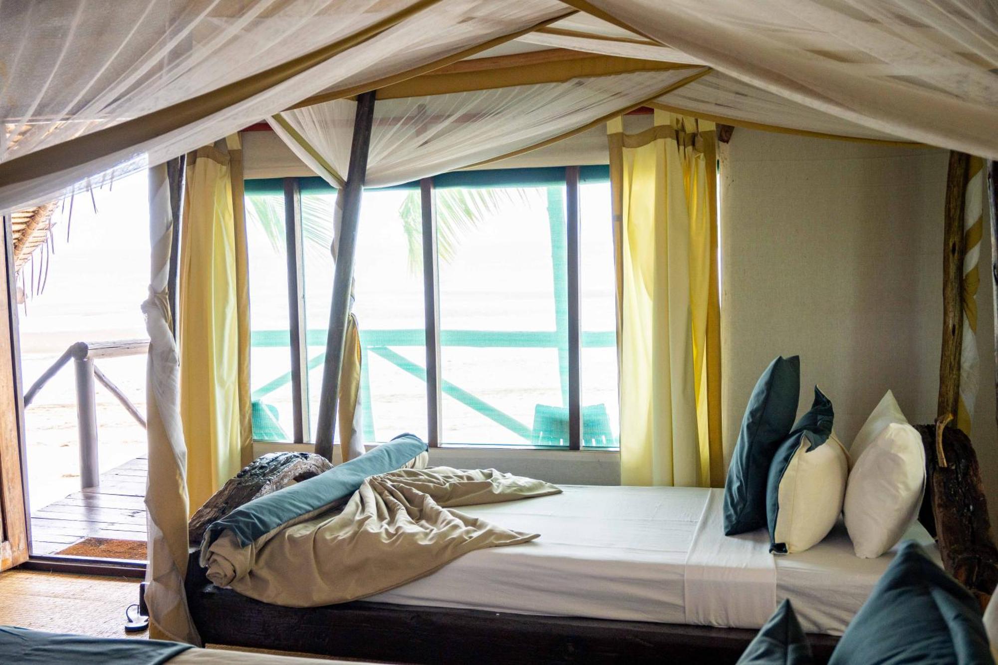Simply Saadani Camp, A Tent With A View Safaris Mkwaja Экстерьер фото